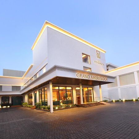 The Grand Ambassador Hotel Kottayam Luaran gambar