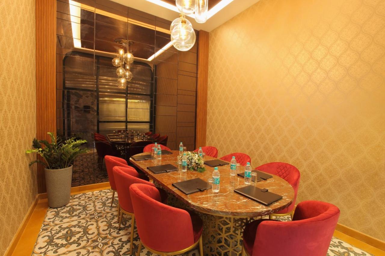 The Grand Ambassador Hotel Kottayam Luaran gambar