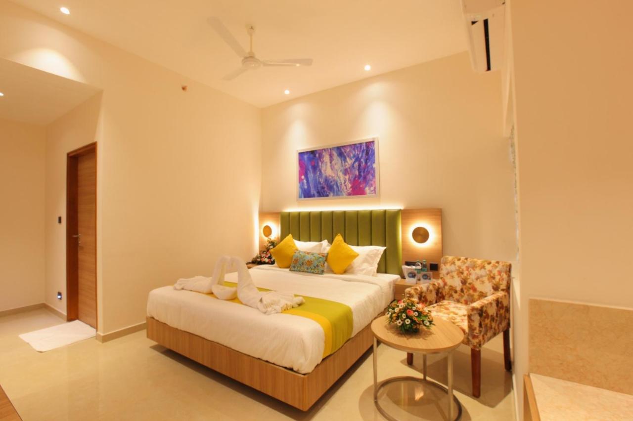 The Grand Ambassador Hotel Kottayam Luaran gambar